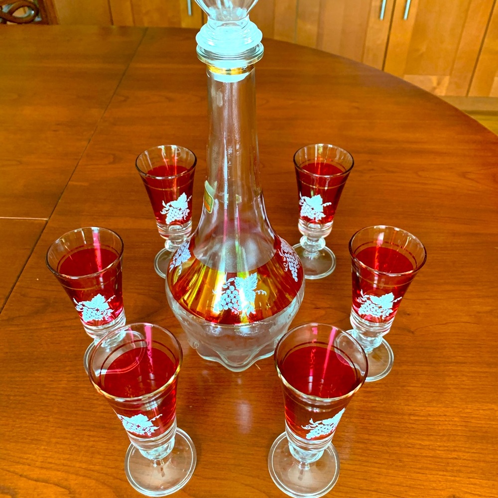 Ruby Red & clear glass cut tall decanter & cordials with grapes print 8 Pc set